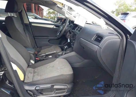 2017 Volkswagen Jetta 1.4T S z USA, uszkodzony, nr VIN 3VW2B7AJ9HM308518